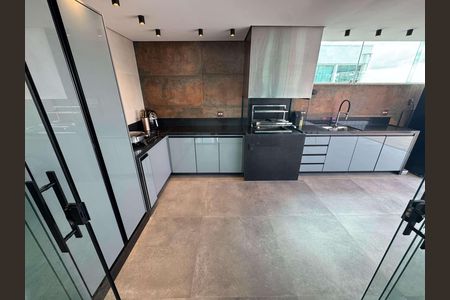 Apartamento à venda com 168m², 3 quartos e 3 vagas