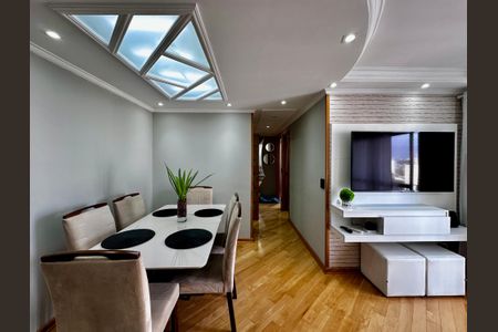 Apartamento à venda com 69m², 3 quartos e 1 vaga Apartamento à venda com 69m², 3 quartos e 1 vagaSala