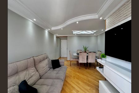 Apartamento à venda com 69m², 3 quartos e 1 vaga Apartamento à venda com 69m², 3 quartos e 1 vagaSala