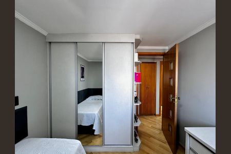 Apartamento à venda com 69m², 3 quartos e 1 vaga Apartamento à venda com 69m², 3 quartos e 1 vagaQuarto 2