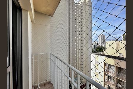 Apartamento à venda com 69m², 3 quartos e 1 vaga Apartamento à venda com 69m², 3 quartos e 1 vagaSacada
