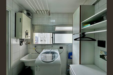 Apartamento à venda com 69m², 3 quartos e 1 vaga Apartamento à venda com 69m², 3 quartos e 1 vagaÁrea de Serviço