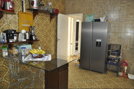 Casa à venda com 260m², 4 quartos e 6 vagasCozinha