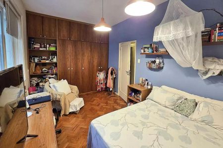 Apartamento à venda com 220m², 4 quartos e 1 vaga