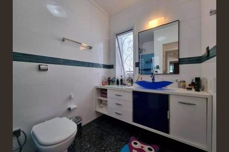 Casa à venda com 357m², 4 quartos e 6 vagas