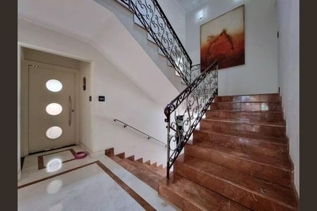 Casa à venda com 357m², 4 quartos e 6 vagas