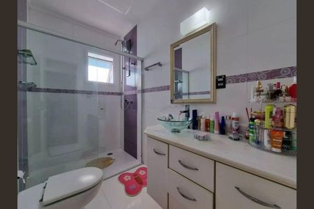 Casa à venda com 357m², 4 quartos e 6 vagas