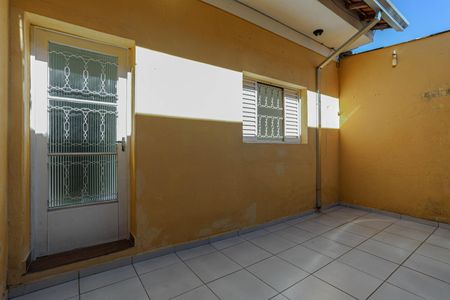 Casa para alugar com 170m², 2 quartos e 6 vagas Casa para alugar com 170m², 2 quartos e 6 vagasQuintal