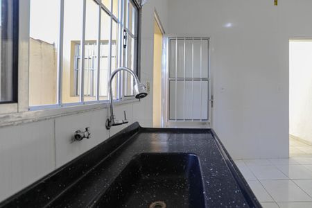 Casa para alugar com 170m², 2 quartos e 6 vagas Casa para alugar com 170m², 2 quartos e 6 vagasCozinha