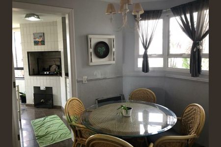 Apartamento à venda com 230m², 4 quartos e 4 vagas