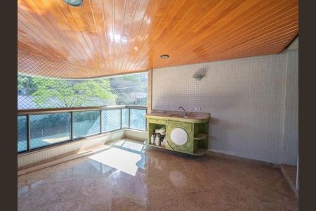 Apartamento à venda com 378m², 4 quartos e 5 vagas Apartamento à venda com 378m², 4 quartos e 5 vagasvaranda