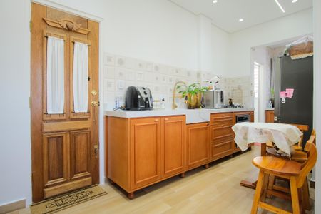 Apartamento à venda com 88m², 2 quartos e sem vagaCozinha e Área de Serviço