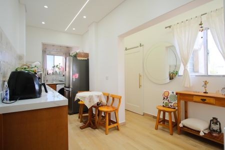 Apartamento à venda com 88m², 2 quartos e sem vagaCozinha e Área de Serviço