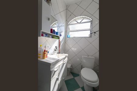 Casa à venda com 125m², 2 quartos e 2 vagas Casa à venda com 125m², 2 quartos e 2 vagasBanheiro