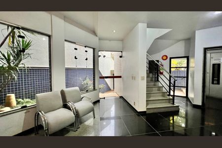 Apartamento à venda com 240m², 4 quartos e 3 vagas Apartamento à venda com 240m², 4 quartos e 3 vagasÁrea Comum