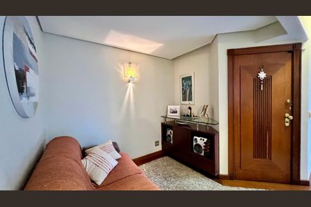 Apartamento à venda com 240m², 4 quartos e 3 vagas Apartamento à venda com 240m², 4 quartos e 3 vagasSala