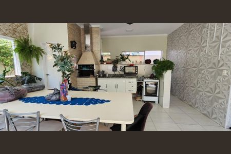 Casa à venda com 190m², 3 quartos e 6 vagas