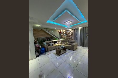 Casa à venda com 190m², 3 quartos e 6 vagas