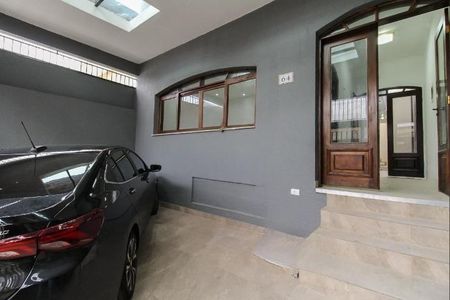 Casa à venda com 135m², 4 quartos e 1 vaga
