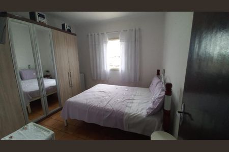 Casa à venda com 70m², 2 quartos e 2 vagas