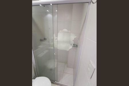 Casa de condomínio à venda com 68m², 3 quartos e 1 vaga