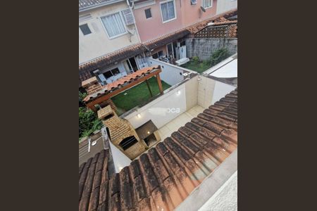 Casa de condomínio à venda com 68m², 3 quartos e 1 vaga