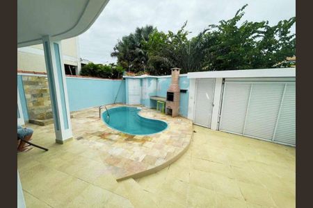 Casa de condomínio à venda com 300m², 4 quartos e 4 vagas