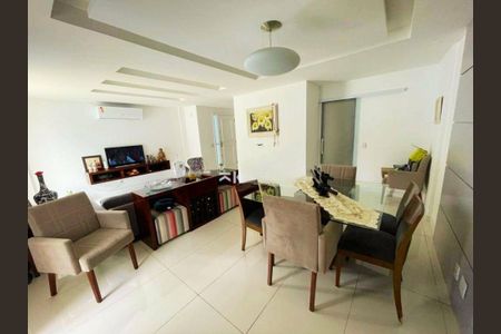 Casa de condomínio à venda com 300m², 4 quartos e 4 vagas