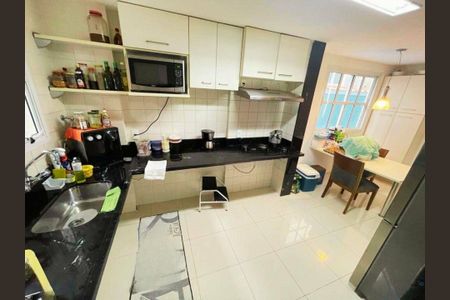 Casa de condomínio à venda com 300m², 4 quartos e 4 vagas