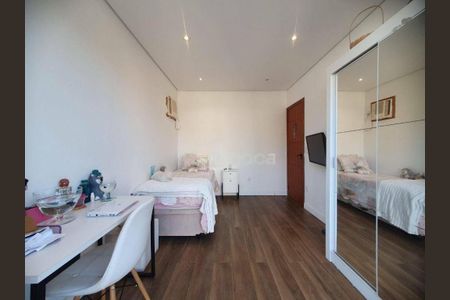 Casa de condomínio à venda com 120m², 3 quartos e 2 vagas