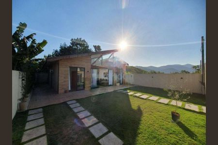 Casa de condomínio à venda com 120m², 3 quartos e 2 vagas