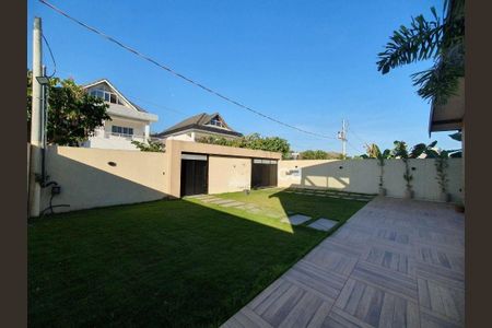 Casa de condomínio à venda com 120m², 3 quartos e 2 vagas