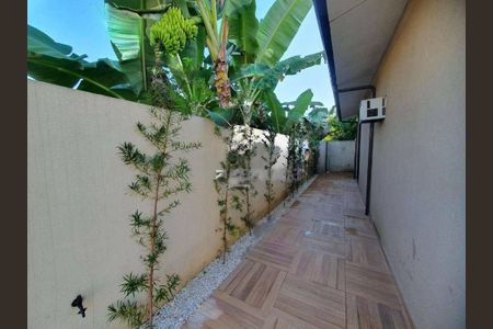Casa de condomínio à venda com 120m², 3 quartos e 2 vagas