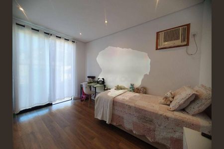 Casa de condomínio à venda com 120m², 3 quartos e 2 vagas