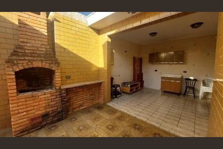Casa à venda com 115m², 2 quartos e sem vaga