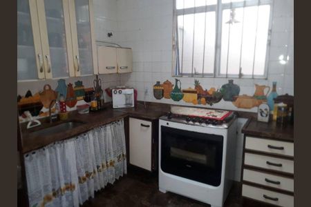 Casa de condomínio à venda com 350m², 5 quartos e 4 vagas