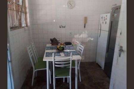 Casa de condomínio à venda com 350m², 5 quartos e 4 vagas