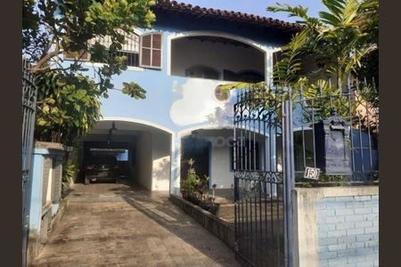 Casa de condomínio à venda com 350m², 5 quartos e 4 vagas