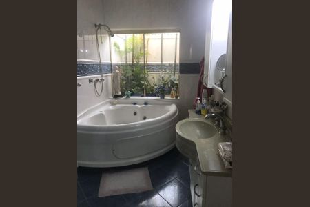 Casa à venda com 160m², 2 quartos e 2 vagas