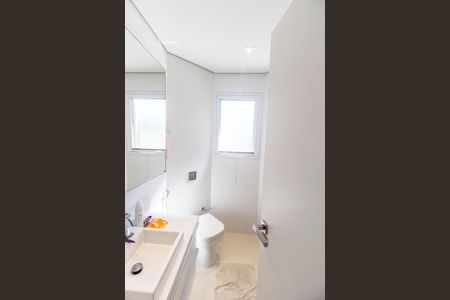 Casa à venda com 451m², 4 quartos e 2 vagas Casa à venda com 451m², 4 quartos e 2 vagasBanheiro da Suíte 4