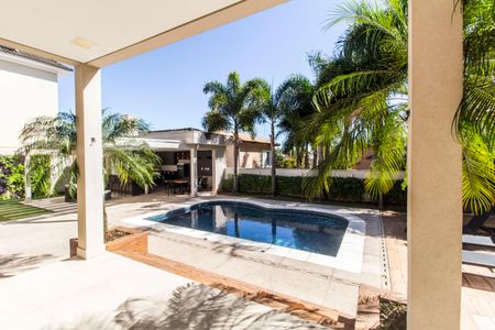 Casa à venda com 451m², 4 quartos e 2 vagas Casa à venda com 451m², 4 quartos e 2 vagasVista da Sala