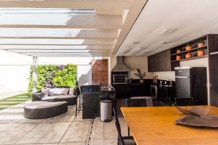 Casa à venda com 451m², 4 quartos e 2 vagas Casa à venda com 451m², 4 quartos e 2 vagasÁrea gourmet