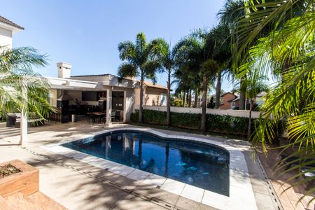 Casa à venda com 451m², 4 quartos e 2 vagas Casa à venda com 451m², 4 quartos e 2 vagasQuintal