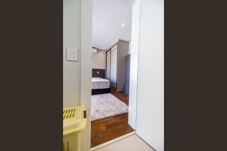 Casa à venda com 451m², 4 quartos e 2 vagas Casa à venda com 451m², 4 quartos e 2 vagasSuíte 3