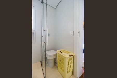 Casa à venda com 451m², 4 quartos e 2 vagas Casa à venda com 451m², 4 quartos e 2 vagasBanheiro da Suíte 3