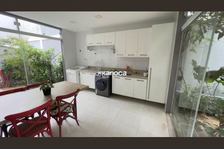 Casa de condomínio à venda com 420m², 5 quartos e 3 vagas