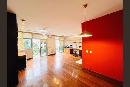 Apartamento à venda com 100m², 2 quartos e 1 vaga