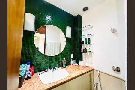 Apartamento à venda com 100m², 2 quartos e 1 vaga