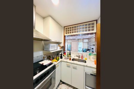 Apartamento à venda com 100m², 2 quartos e 1 vaga