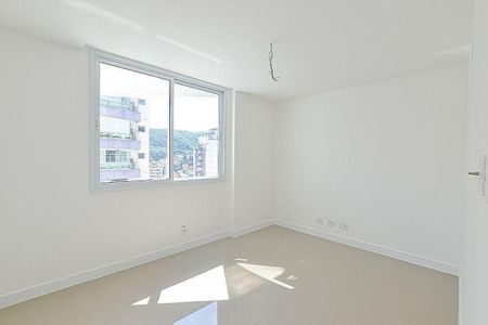 Apartamento à venda com 121m², 3 quartos e sem vaga